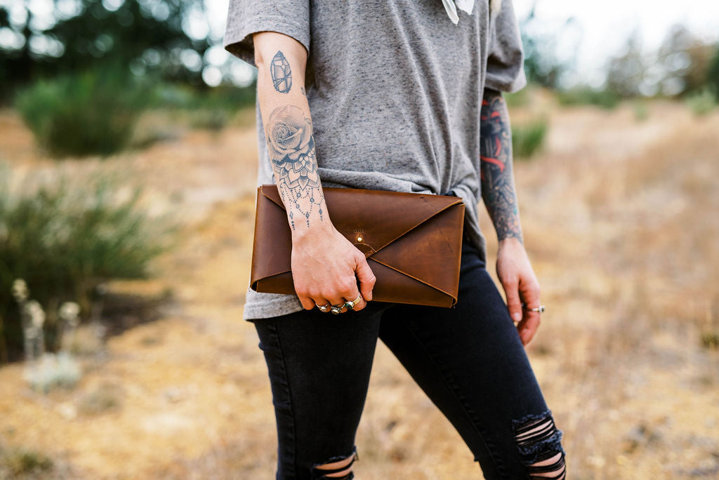Envelope clutch