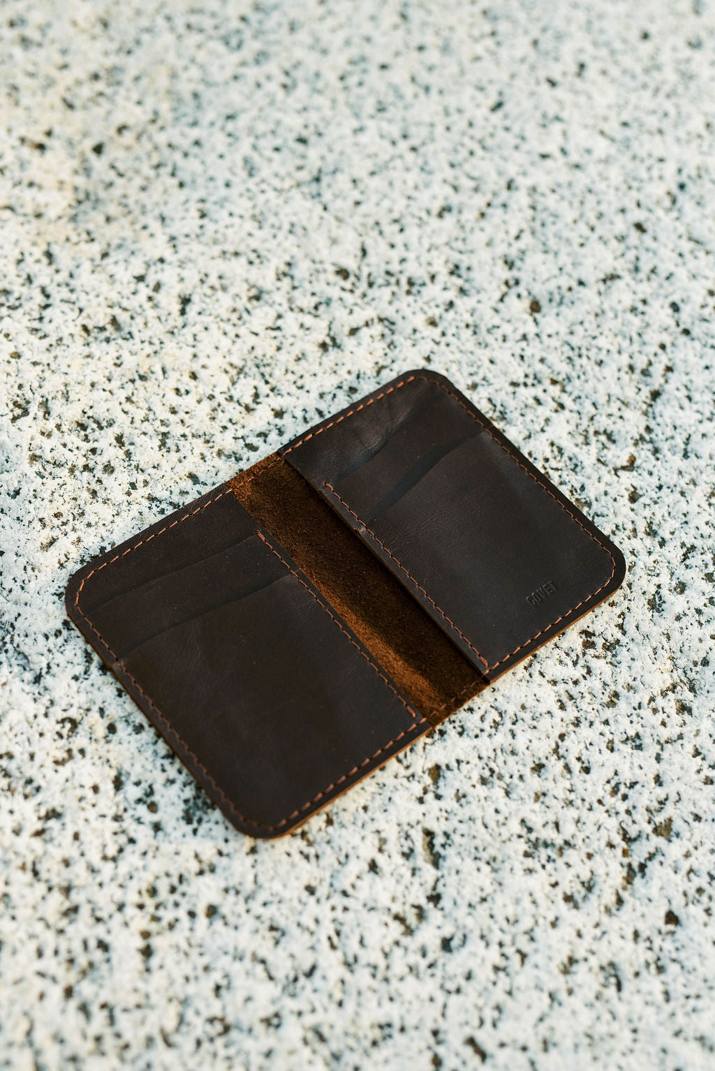 BRADLEY vertical wallet